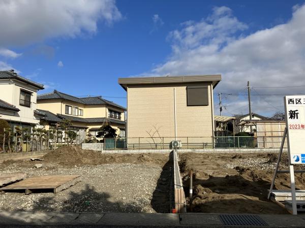 新潟市西区五十嵐中島の【新築住宅《全2棟》】の写真